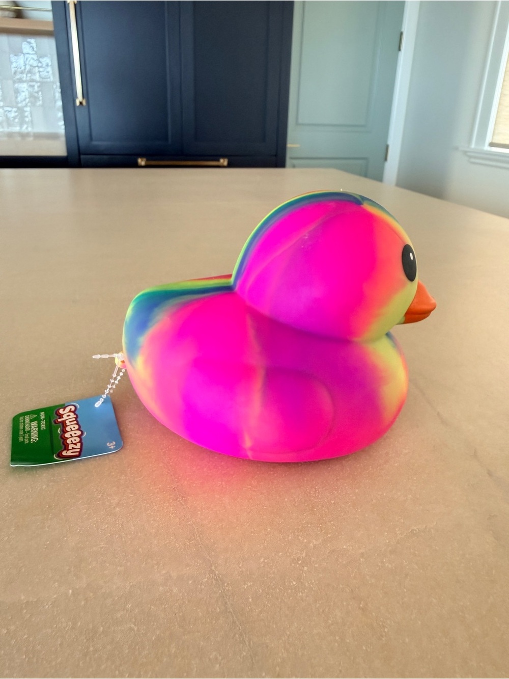 NWT Sunny Days Jumbo Squeezy Duck - Tie-Dye Pink/Rainbow - Picture 3 of 7